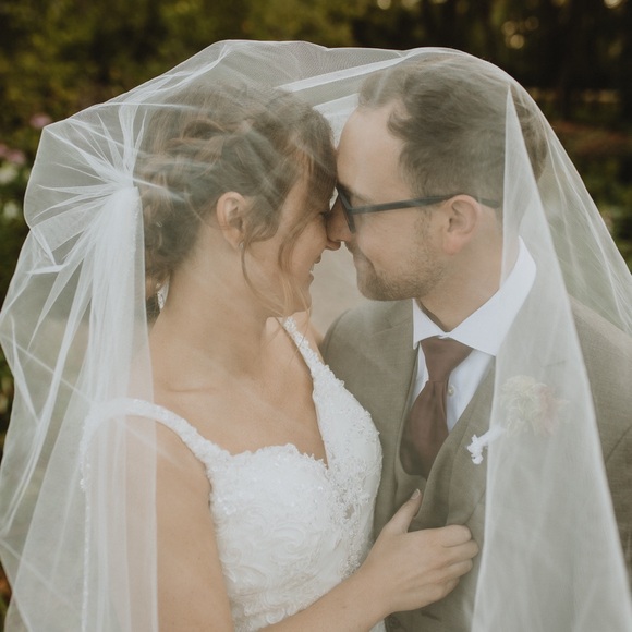 WEDDING VEIL with jewels/beads - cathedral length, ivory colour - Picture 2 of 10